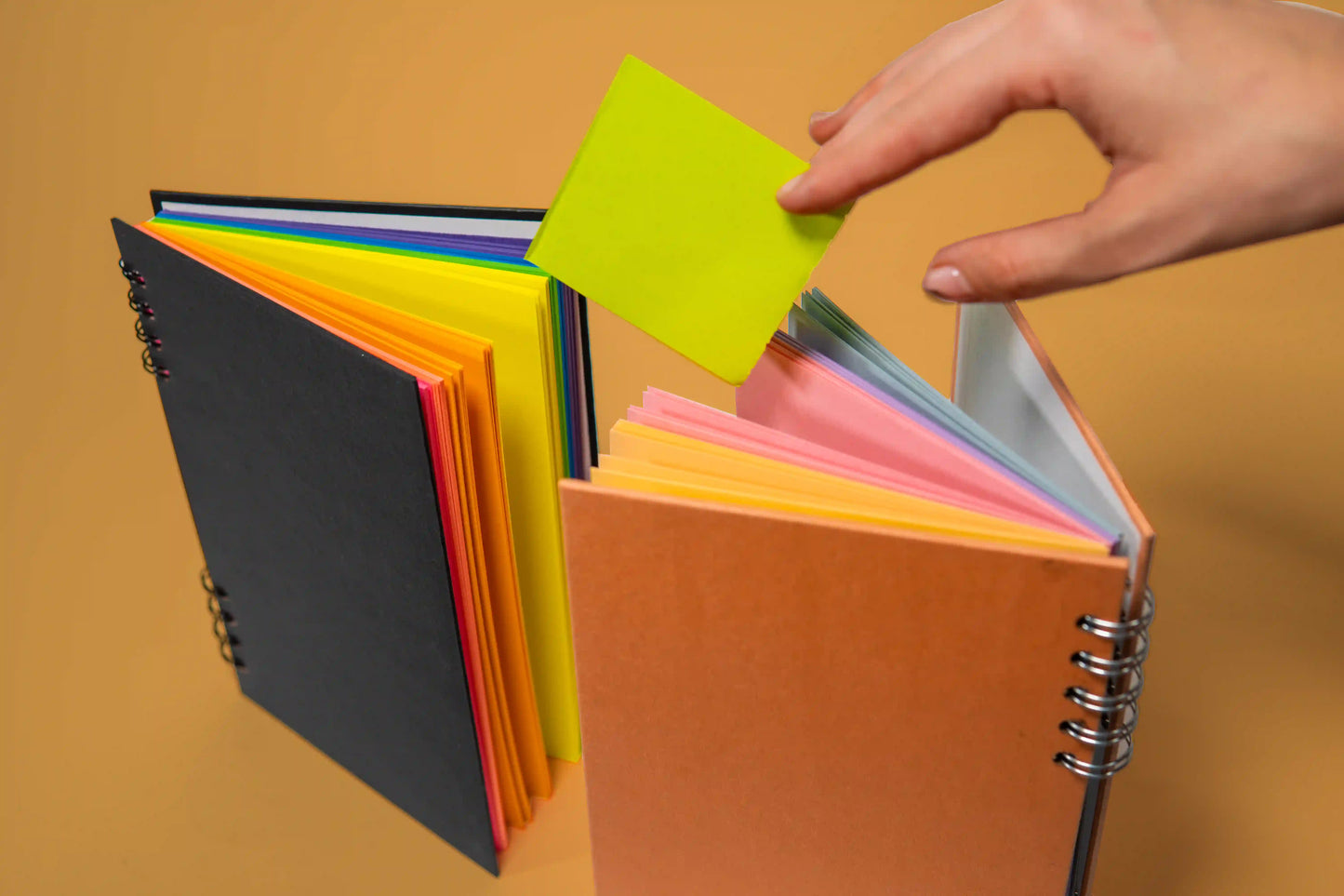 Cuaderno RAINBOW 🌈 – Paga 1, ¡Lleva 2! | Color para tus ideas, doble creatividad