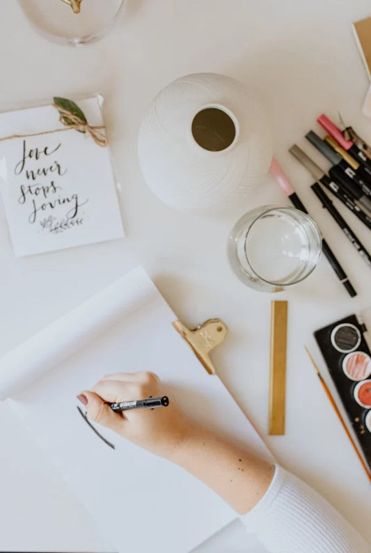 ¿Qué es el lettering y qué herramientas necesito para hacerlo?