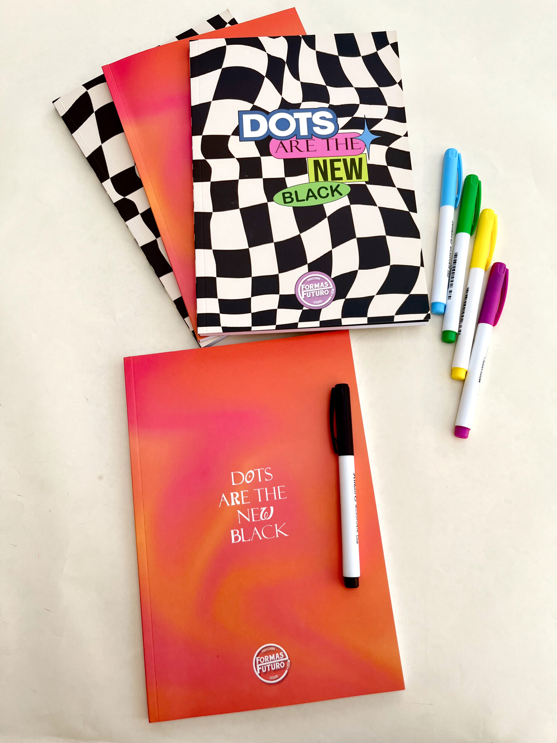 Cuaderno ideal para tomar apuntes, practicar journaling, bullet journal, dibujar y mÃ¡s. Un compaÃ±ero perfecto para expresar tu creatividad y organizarÂ tusÂ ideas.